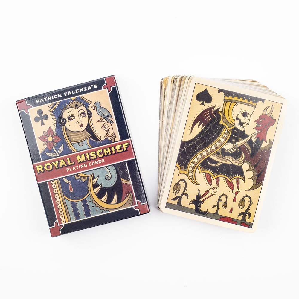 Royal Mischief Playing Cards 5 - Party Games Group reseña y precio
